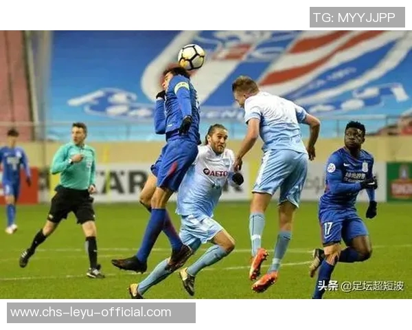 申花与柏斯的对决展现足球魅力激战即将上演球迷期待精彩瞬间